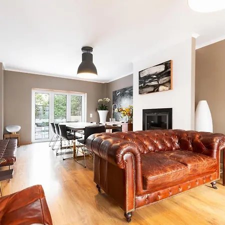 Lejlighed Charming House In Center- Private Terrace & Garage *